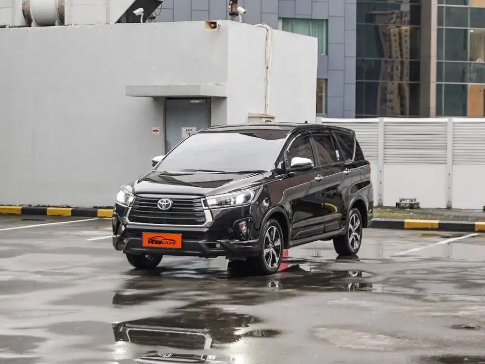 Venturer 2.4 AT Diesel 2022 Hitam