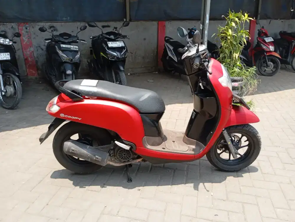 [PROMO OKT] Honda Scoopy Tahun 2018 Surat Komplit