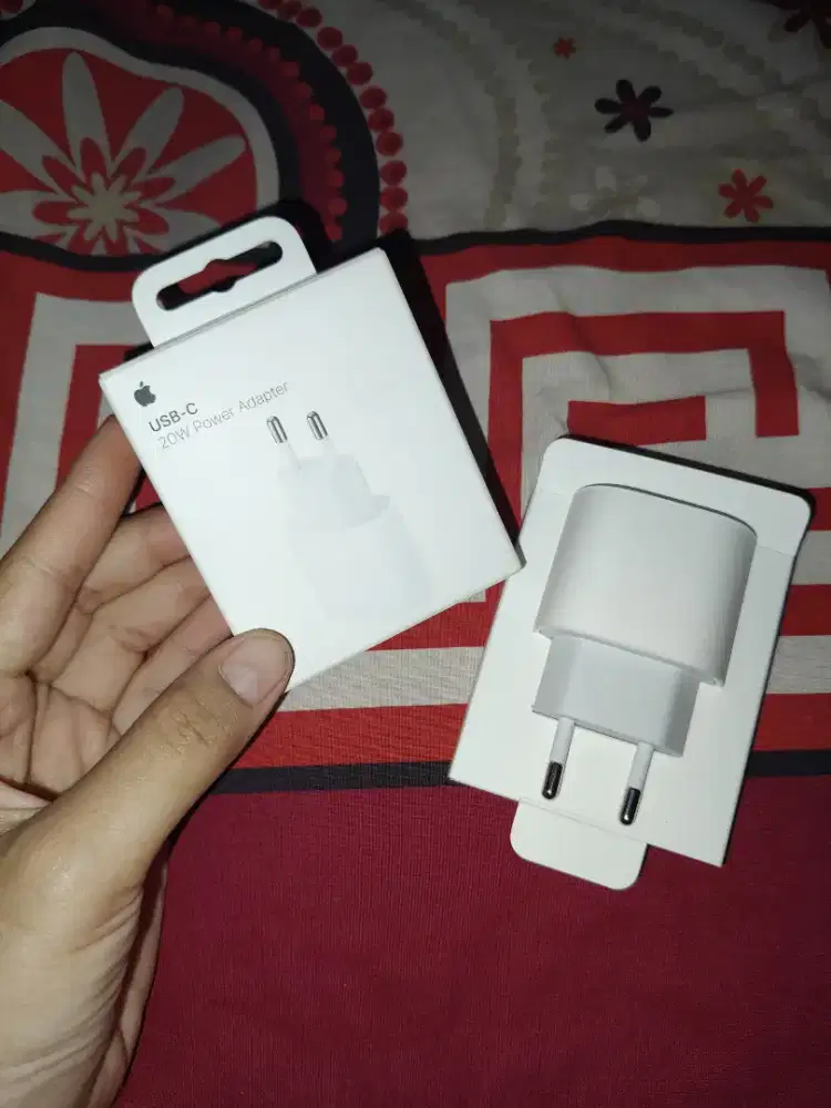 Apple 20W USB-C Power Adapter