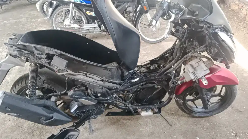 Jasa restorasi dan sparepart motor