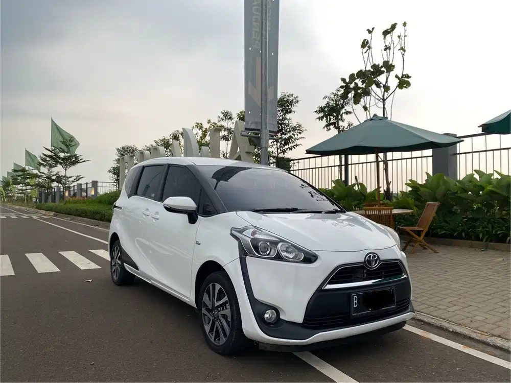 Toyota Sienta 2016 Bensin