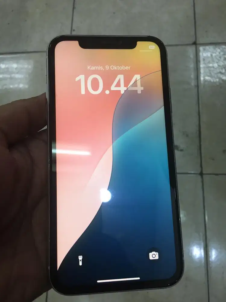 Dijual iphone XR 256 gb resmi ibox