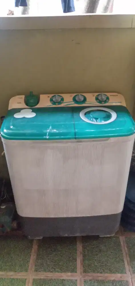 Mesin Cuci 2tabung Sanken