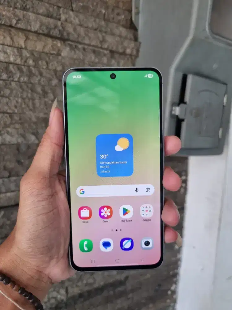 Samsung Galaxy A56 5G Second/Sein 8/256 GB Fullset Garansi on 2026