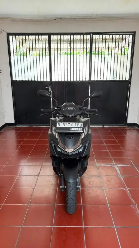 Honda Vario ABS 160 2023 (Hitam)
