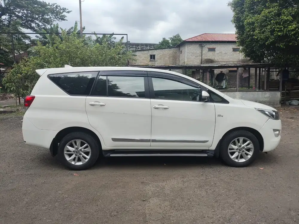 Toyota Kijang Innova 2018 Bensin