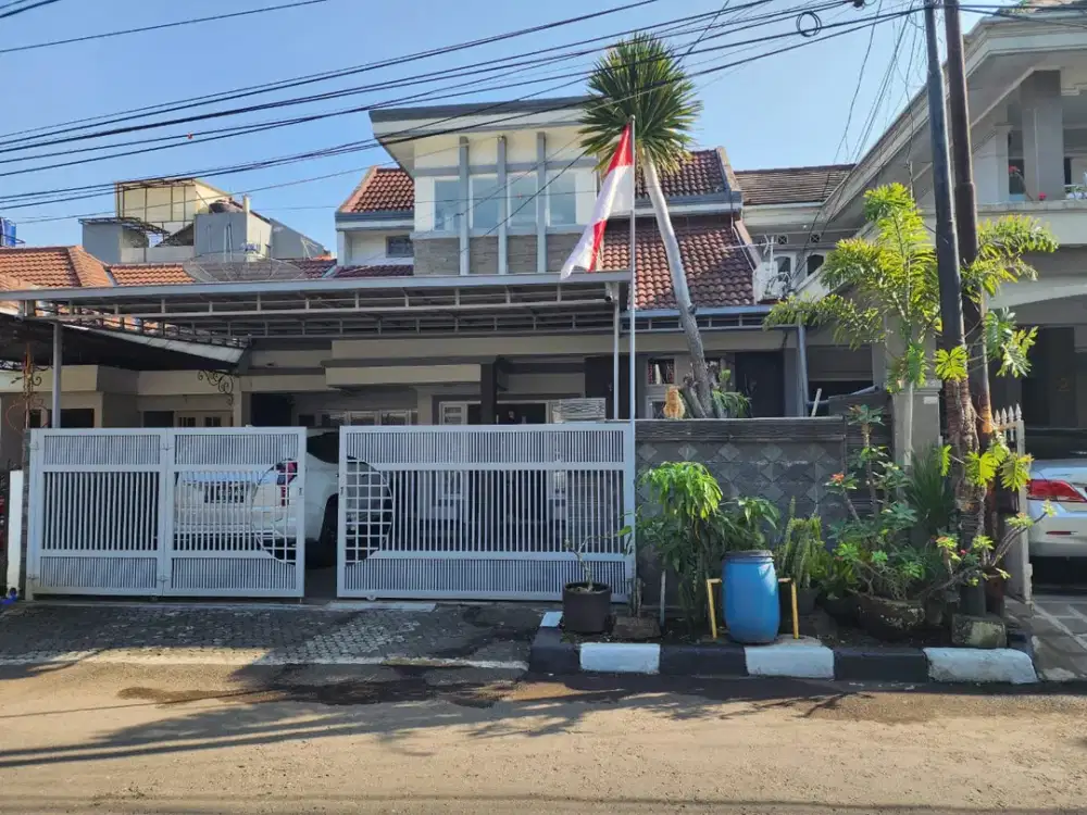 DIJUAL RUMAH MEWAH DAN NYAMAN DI KOMPLEK ANTAPANI BANDUNG