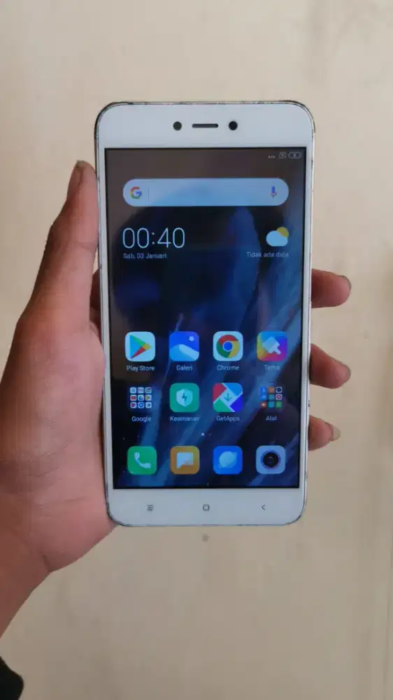 XIOMI REDMI NOTE 5A. RAM 2 4G NORMAL