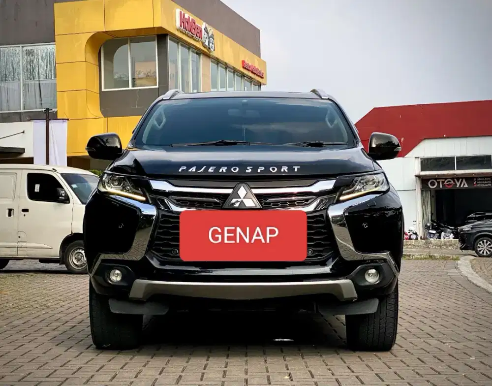 Mitsubishi Pajero Dakkar AT 2018 Hitam