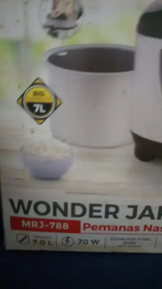 Di jual magic com untuk masak nasi ukuran 7 liter barang mulus