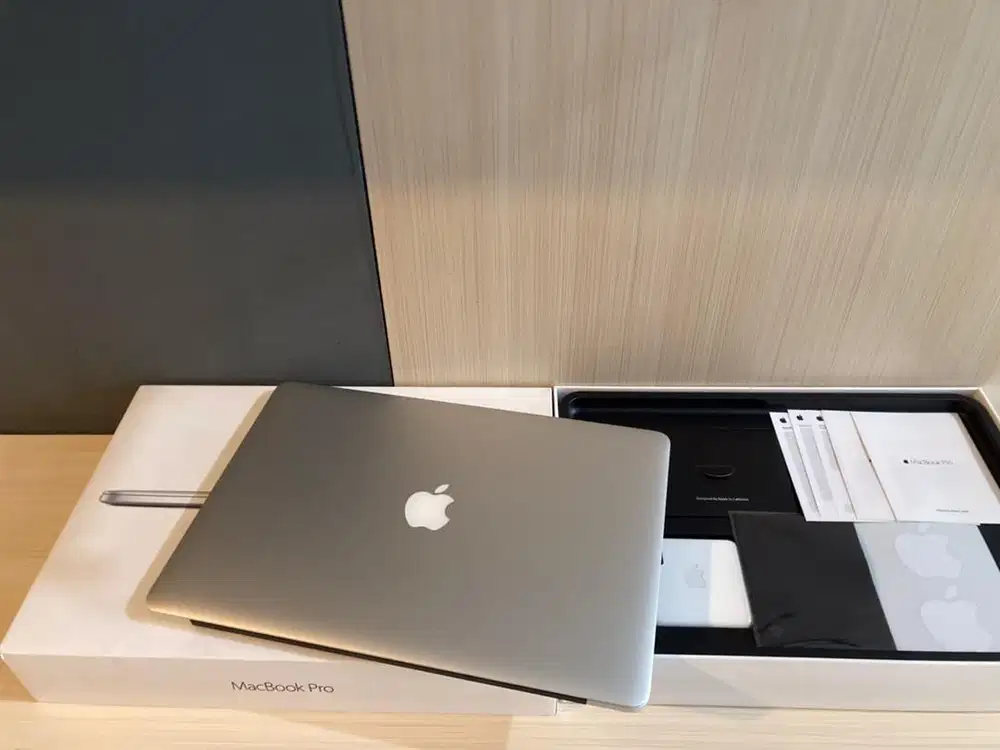 Macbook Pro Retina 13” ibox 512GB Fullset + Invoice
