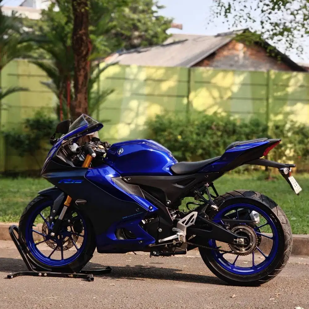 YAMAHA YZF R15 V4 BIRU 2023 KM 2K PAJAK PANJANG NO MINUS
