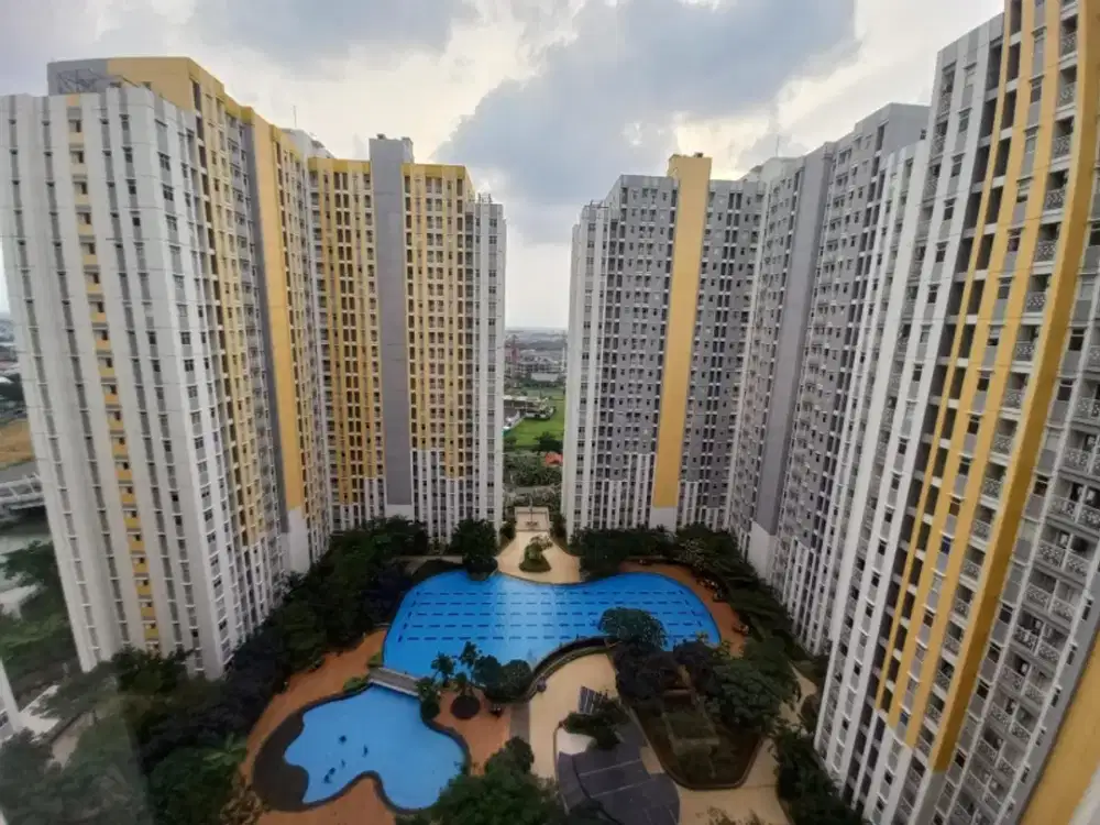 Dijual Apartemen Summarecon , Semi Furnished, Kota Bekasi