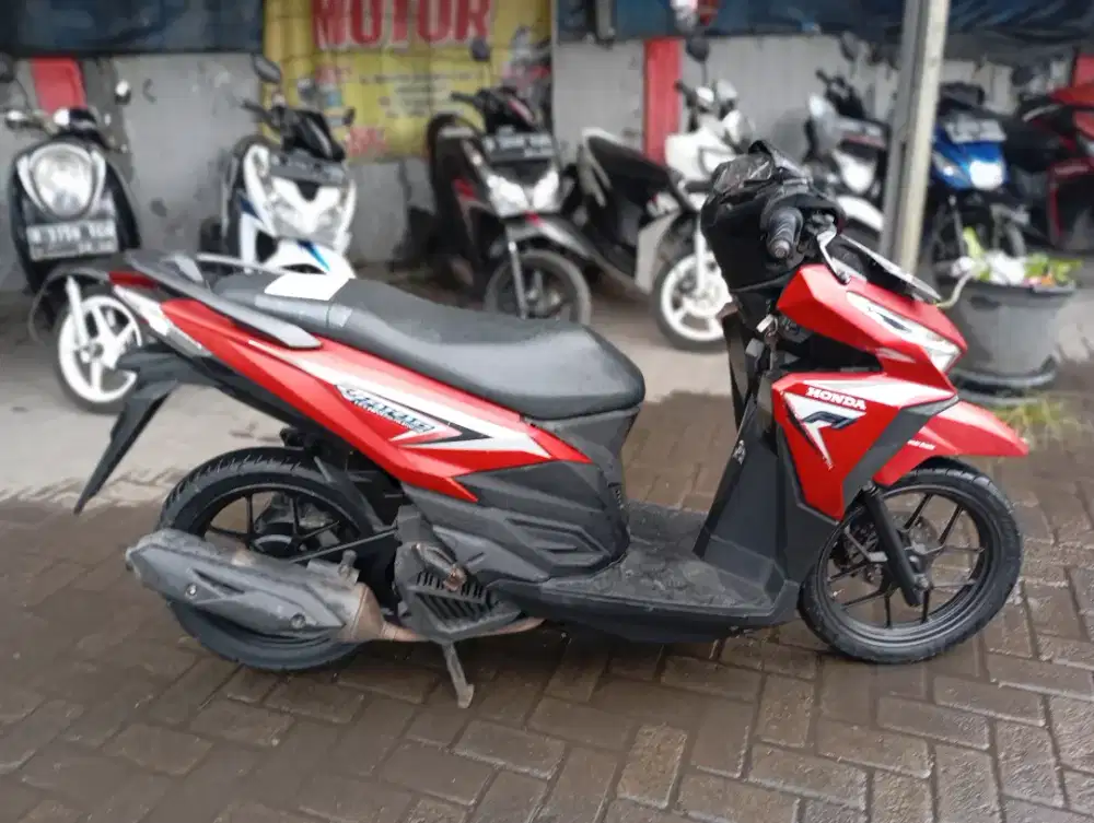 [PROMO OKT] Honda Vario 125 Tahun 2015 Surat Komplit