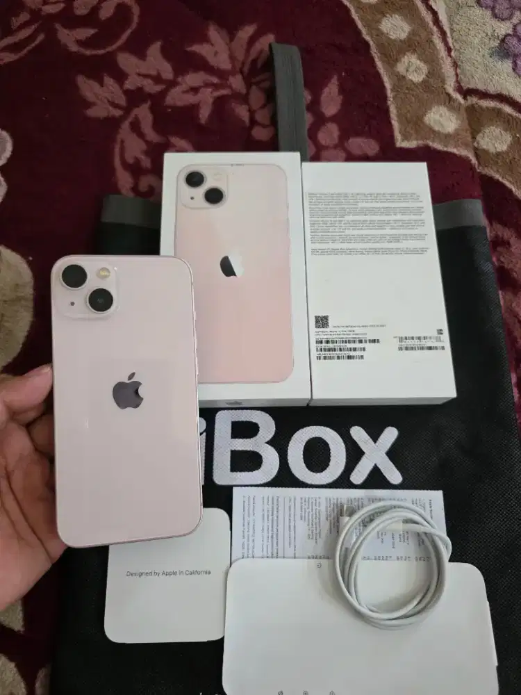 iphone 13 128gb resmi iBox, warna pink mulus like new,fulset original