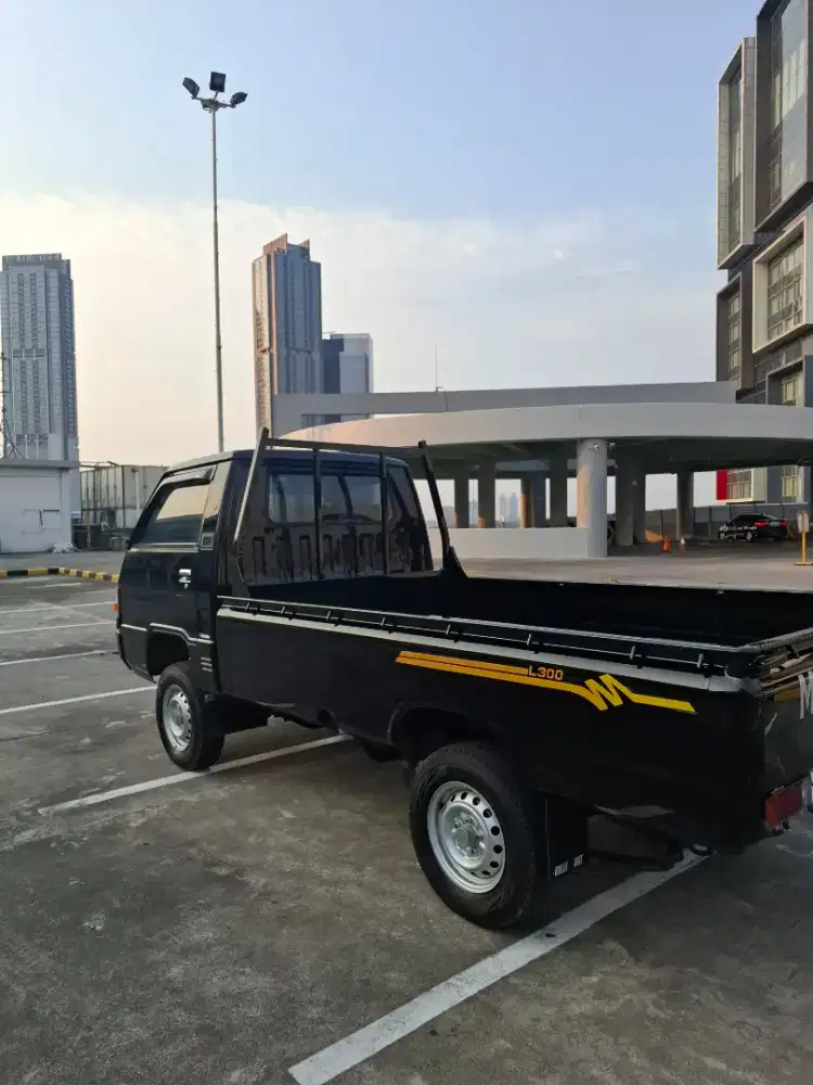 Mitsubishi L300 PU 2024 R/T/BlueTooth/FlatDeck/STNK Kir Hidup/Orisinil