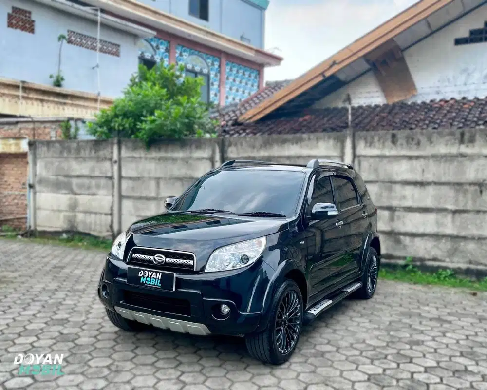DAIHATSU Terios TX Adventure MATIC 2010  Hitam Tangan 1 dari Baru