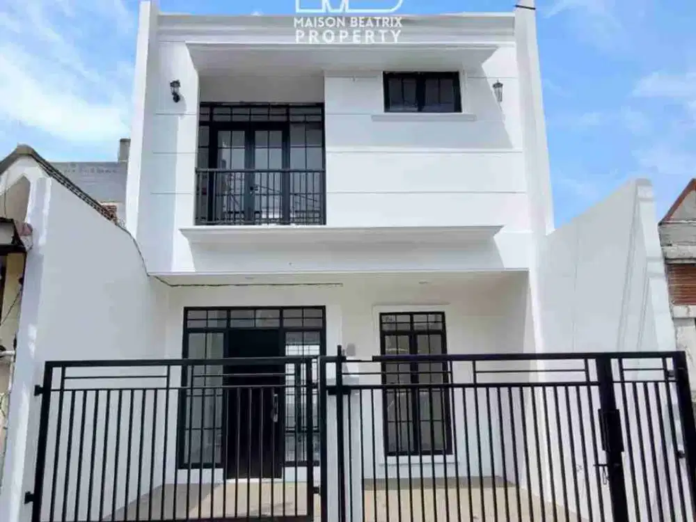DIJUAL RUMAH BARU SIAP HUNI LOKASI SANGAT STRATEGIS DI KENCANA LOKA - TANGERANG SELATAN