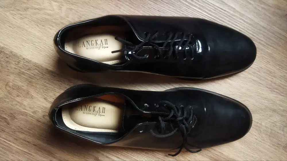 Sepatu pantofel