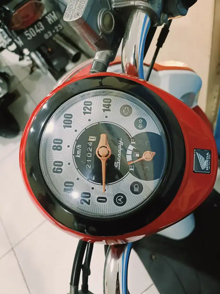 Merah putih HONDA SCOOPY ESP SPORTY FI ECO 2016