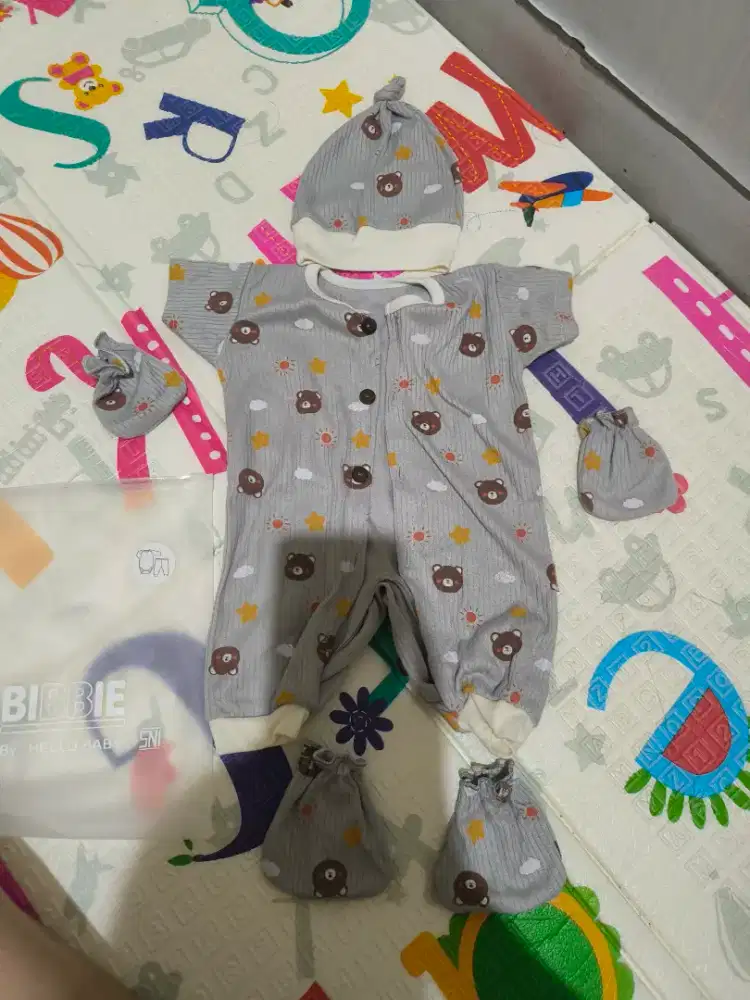 Baju set bayi bekas