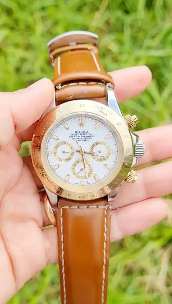Jam Tangan Pria Elegan Dual Tone dengan Tali Cokelat