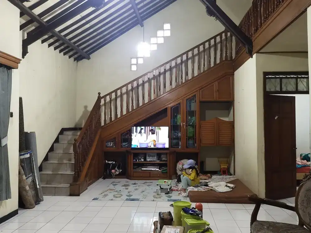 Rumah Mainroad Jalan Nasional Cicalengka dijual cepat dan negotible