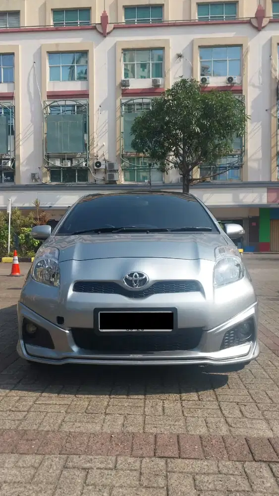 TOYOTA YARIS 1.5 S LIMITED AT 2009