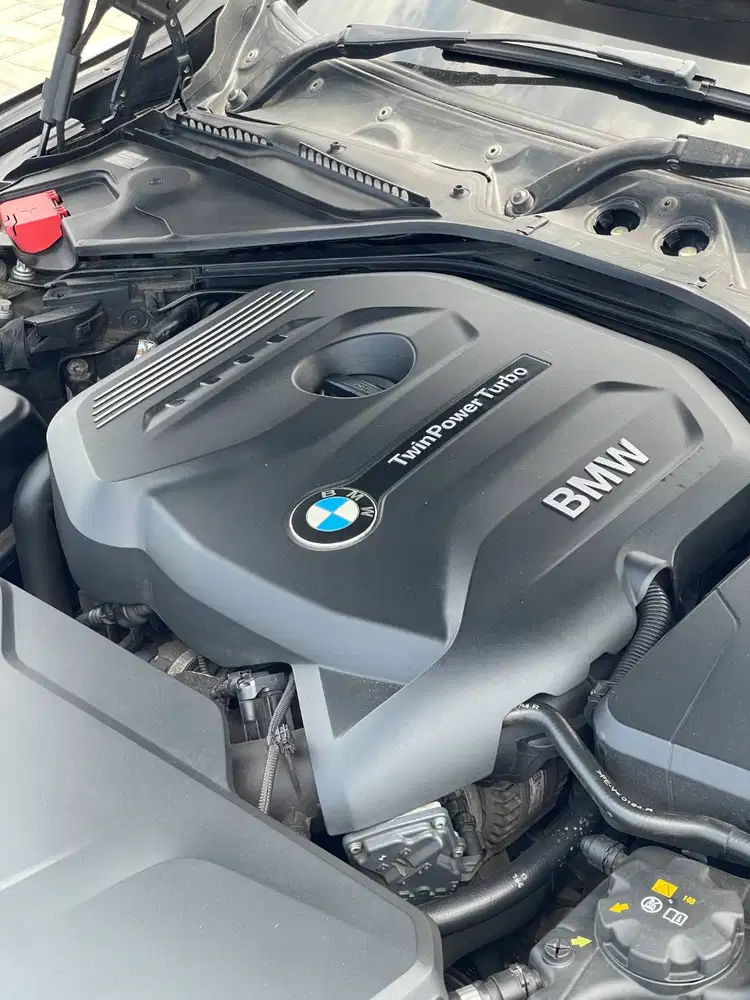 BMW 320i F30 B48 LCI 2016