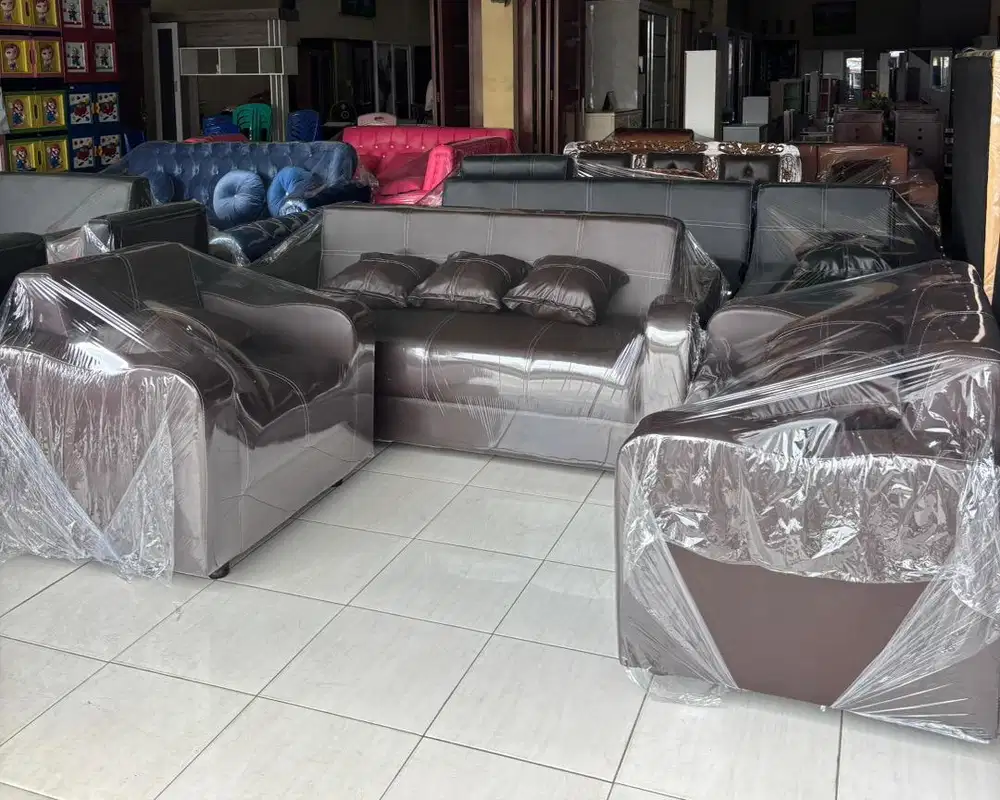 Sofa kulit coklat 321