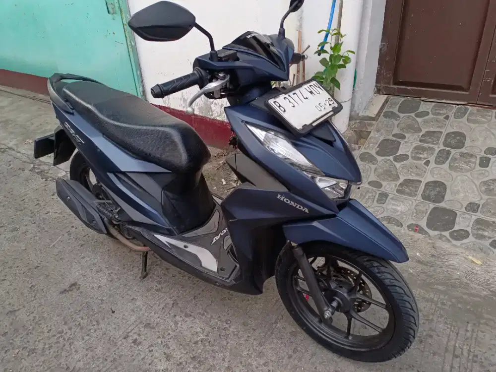 Honda Beat Deluxe New ISS LED Tahun 2024 Mesin Halus Siap tancap Gass