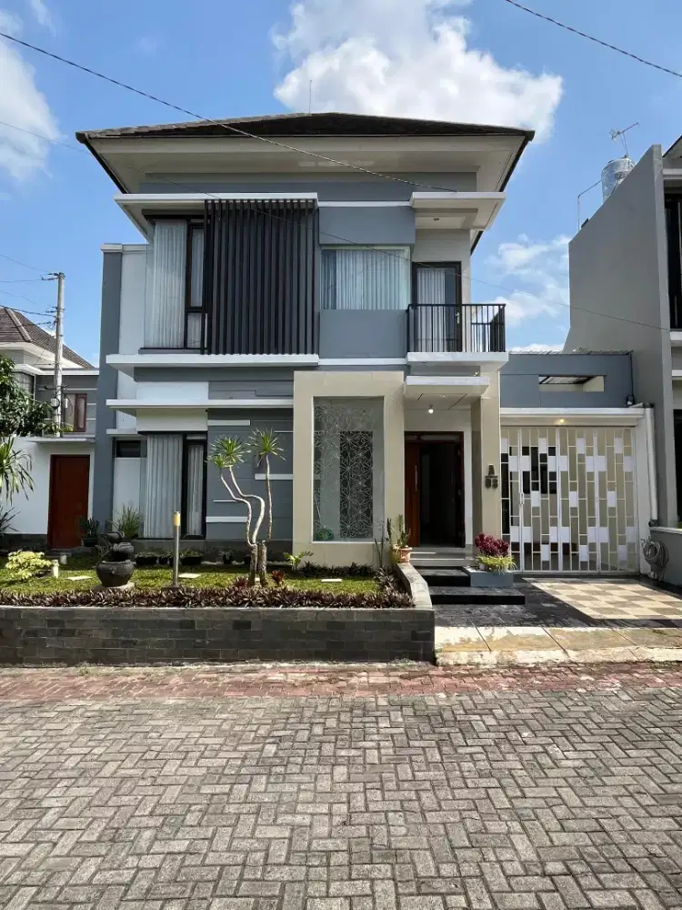 Rumah Mewah Hook Dalam Perumahan Belakang Hyatt Mlati Dekat  Paradise