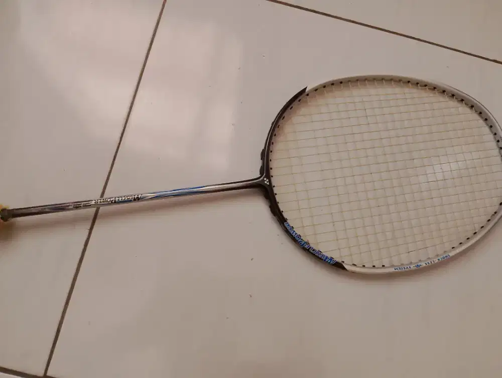 Yonex 23 masih mulus