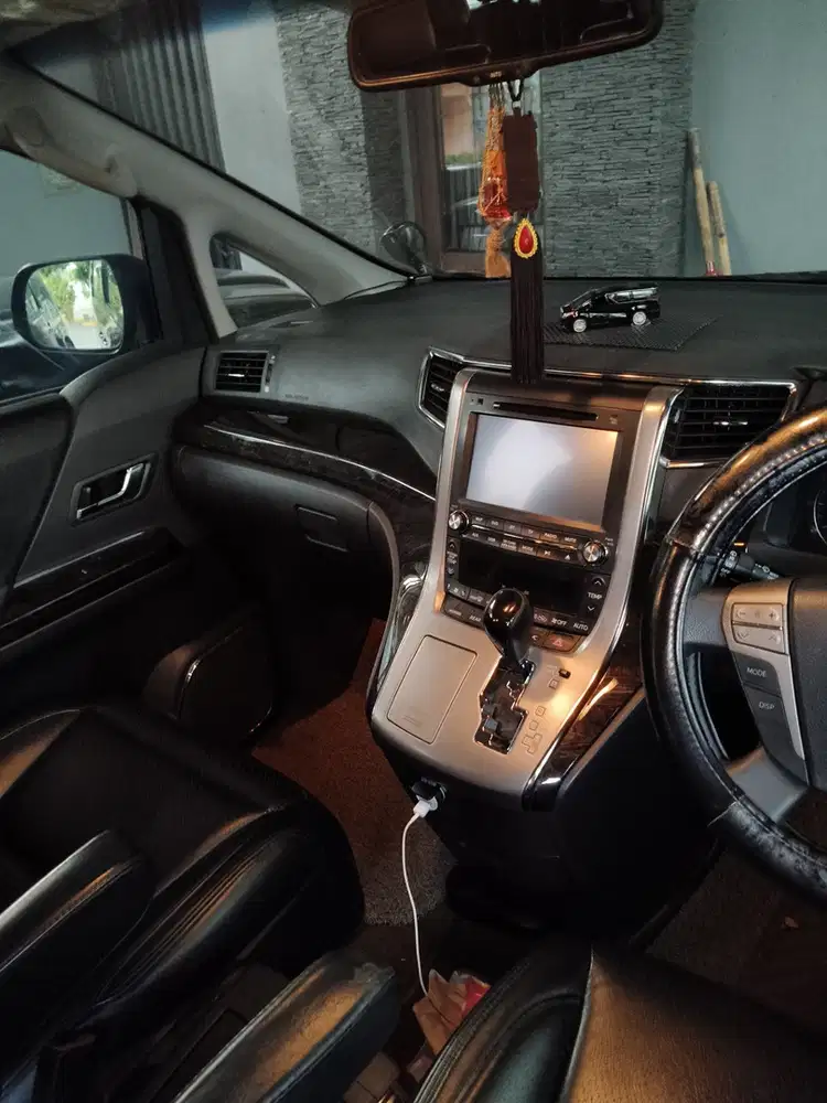 Toyota Alphard 2012 Bensin