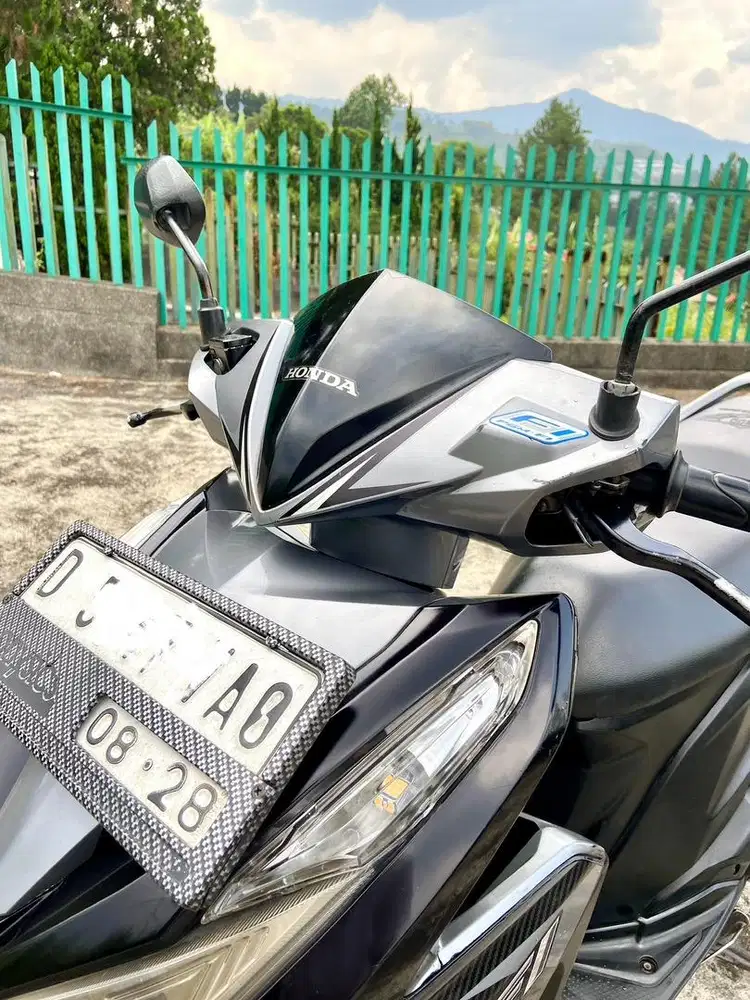 Honda Vario 125 (KZR) Onyx Violet /UNGU 2012 type ESP ABS