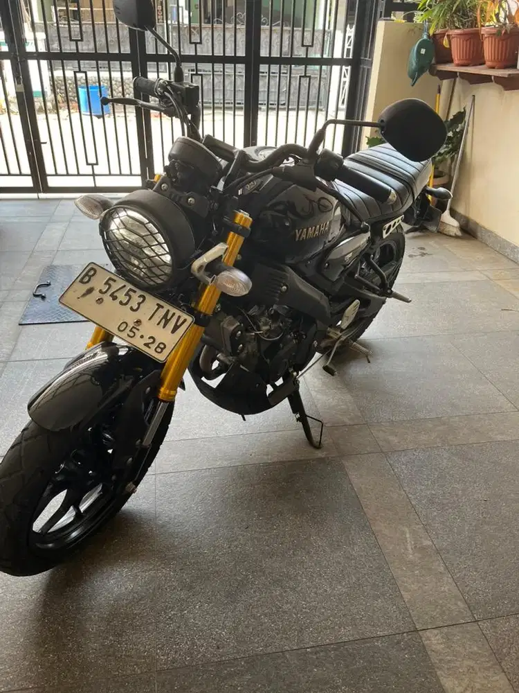 YAMAHA XSR 155 VVA 2023 MULUS PAJAK PANJANG VERY LOW KM SURAT LENGKAP