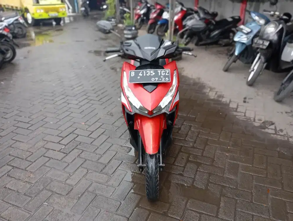 [PROMO OKT] Honda Vario 125 LED Tahun 2015 Surat Komplit