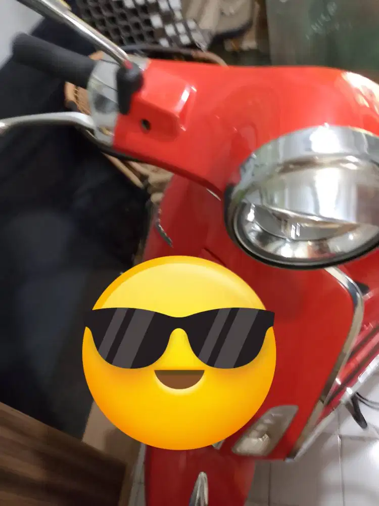 Vespa Primavera Thn 2022,CC 155.warna orange