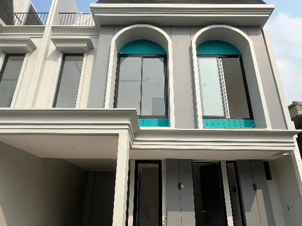 Rumah clasik mewah 1.6M di Cilangkap Jakarta timur