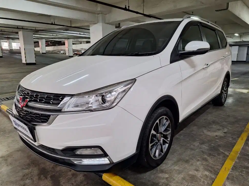 DP RENDAH Wuling Cortez 1.5 CT Lux Bensin-AT 2021 UKHS