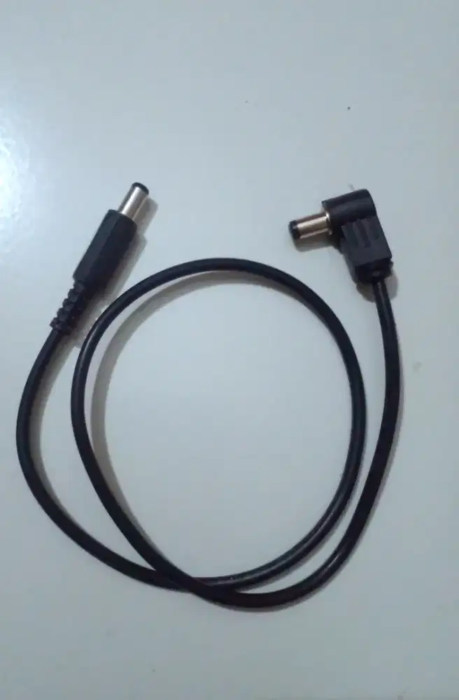 Kabel power DC jack male L dan lurus  panjang 50cm  utk efek gitar dll