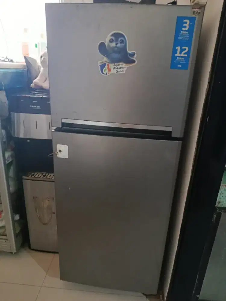 Kulkas beko second
