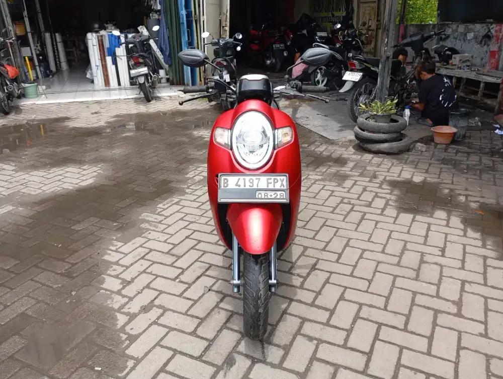 [PROMO OKT] Honda Scoopy Tahun 2018 Surat Komplit