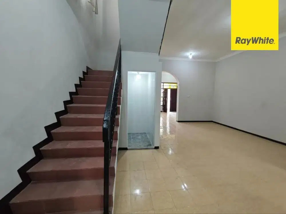 Dijual Rumah 2 lantai di Ngagel Wasana Surabaya
