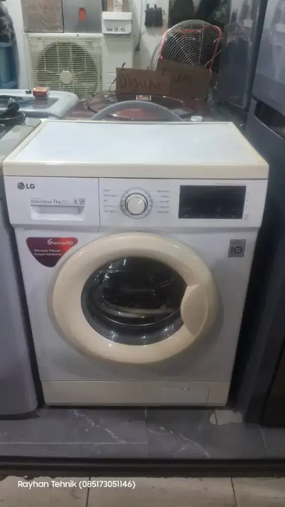 Mesin Cuci Front Loading LG Inverter 7kg direct drive