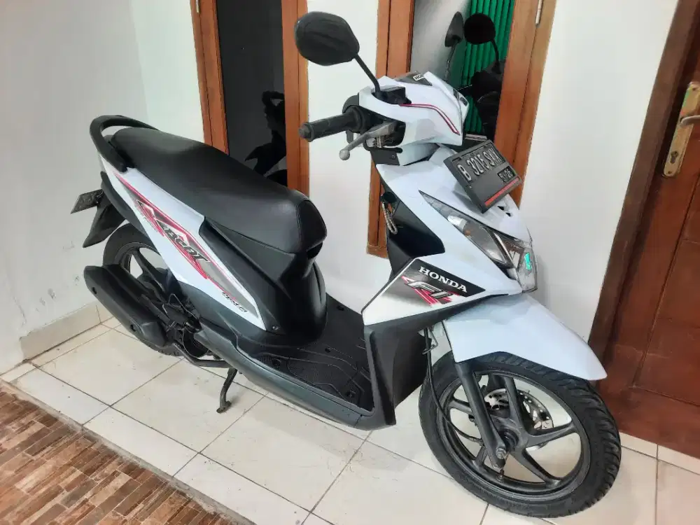 Honda Beat FI Th 2013 Mulus Sehat Terawat Pajak Hidup