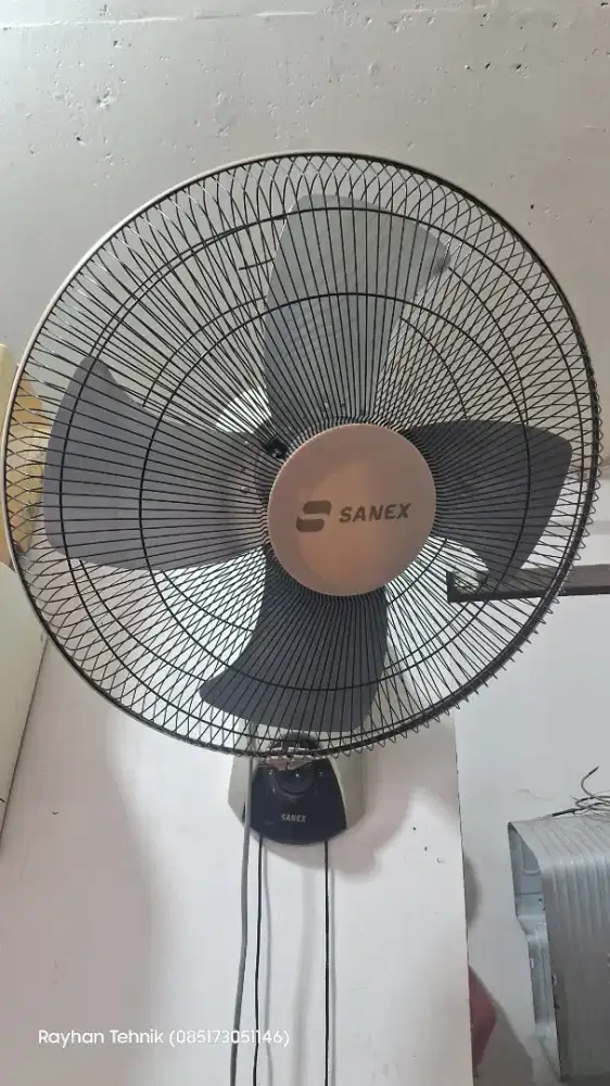Kipas Angin Dinding 18 merk Sanex tornado fan
