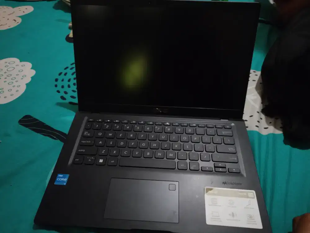 Asus vivobook a14000ea