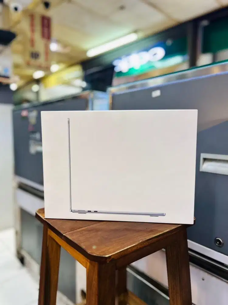 Macbook air m4 16/256 ibox new