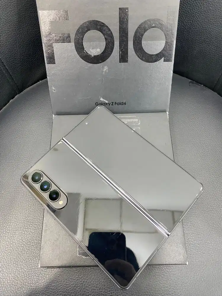 Samsung Z Fold 4 5G , Black , 12/512GB Sein (Minus garis sehelai)